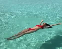 The actress is also a good swimmer.